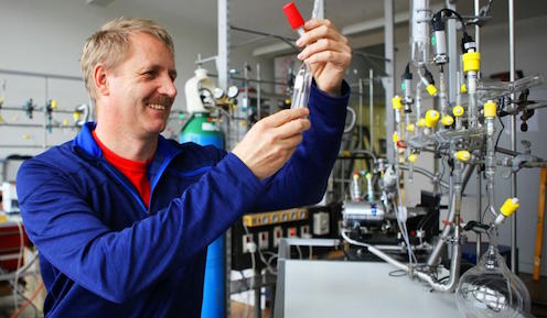 Henrik examining an atmospheric compound in the laboratory, 2015.